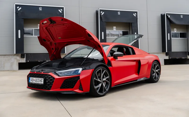 Audi R8 — fotka 2