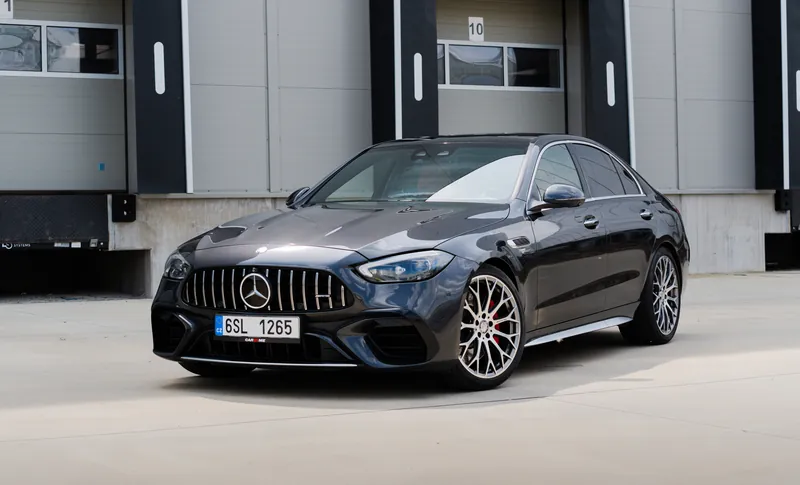 Mercedes C63SE Performance — fotka 1