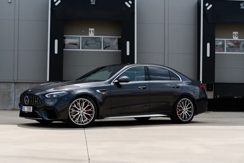 Mercedes C63SE Performance — fotka 2