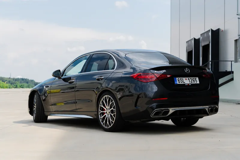 Mercedes C63SE Performance — fotka 3